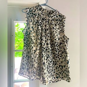 Ladies sleeveless blouse size 1x